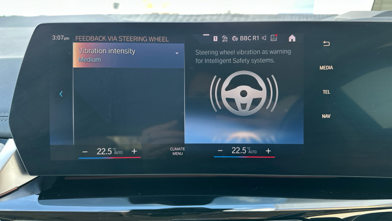 BMW 2 Series 220i MHT Luxury 5dr DCT [Tech Plus Pack] Petrol Hatchback